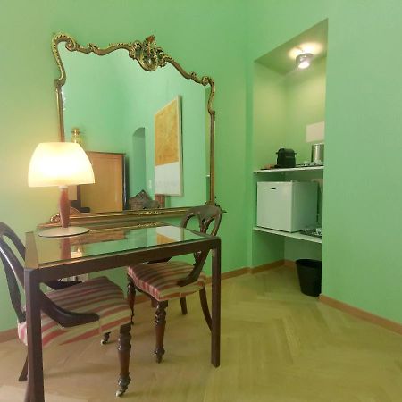 Speciale Tarshito Guesthouse Bari Extérieur photo