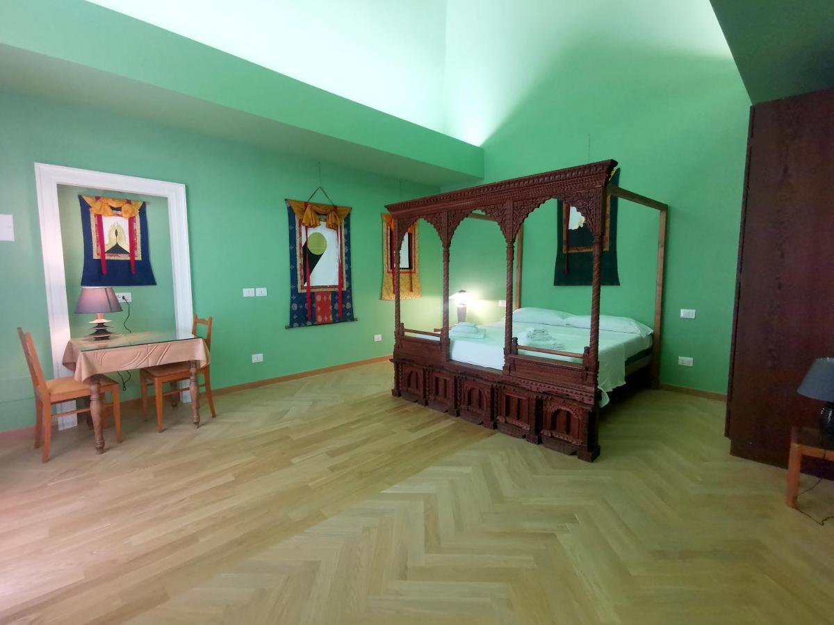 Speciale Tarshito Guesthouse Bari Extérieur photo