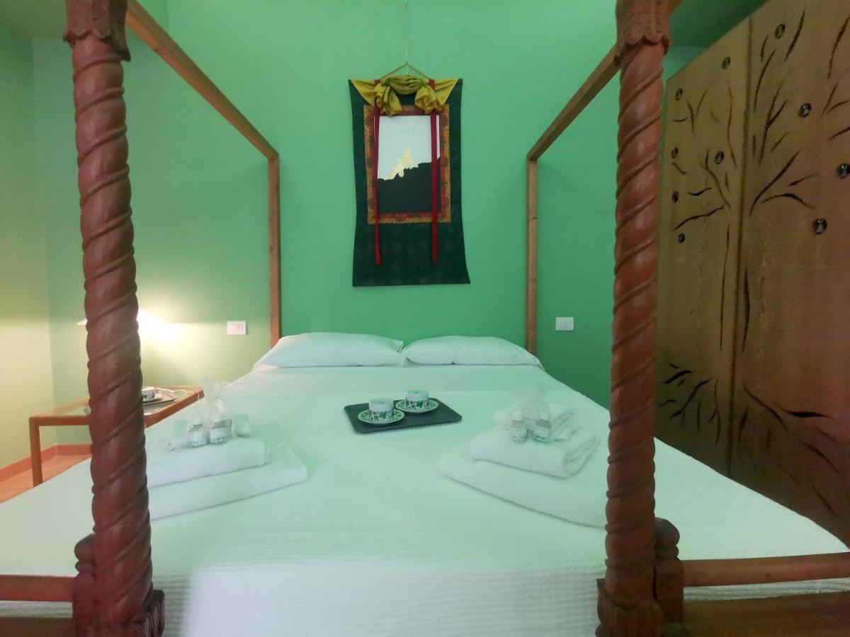 Speciale Tarshito Guesthouse Bari Extérieur photo