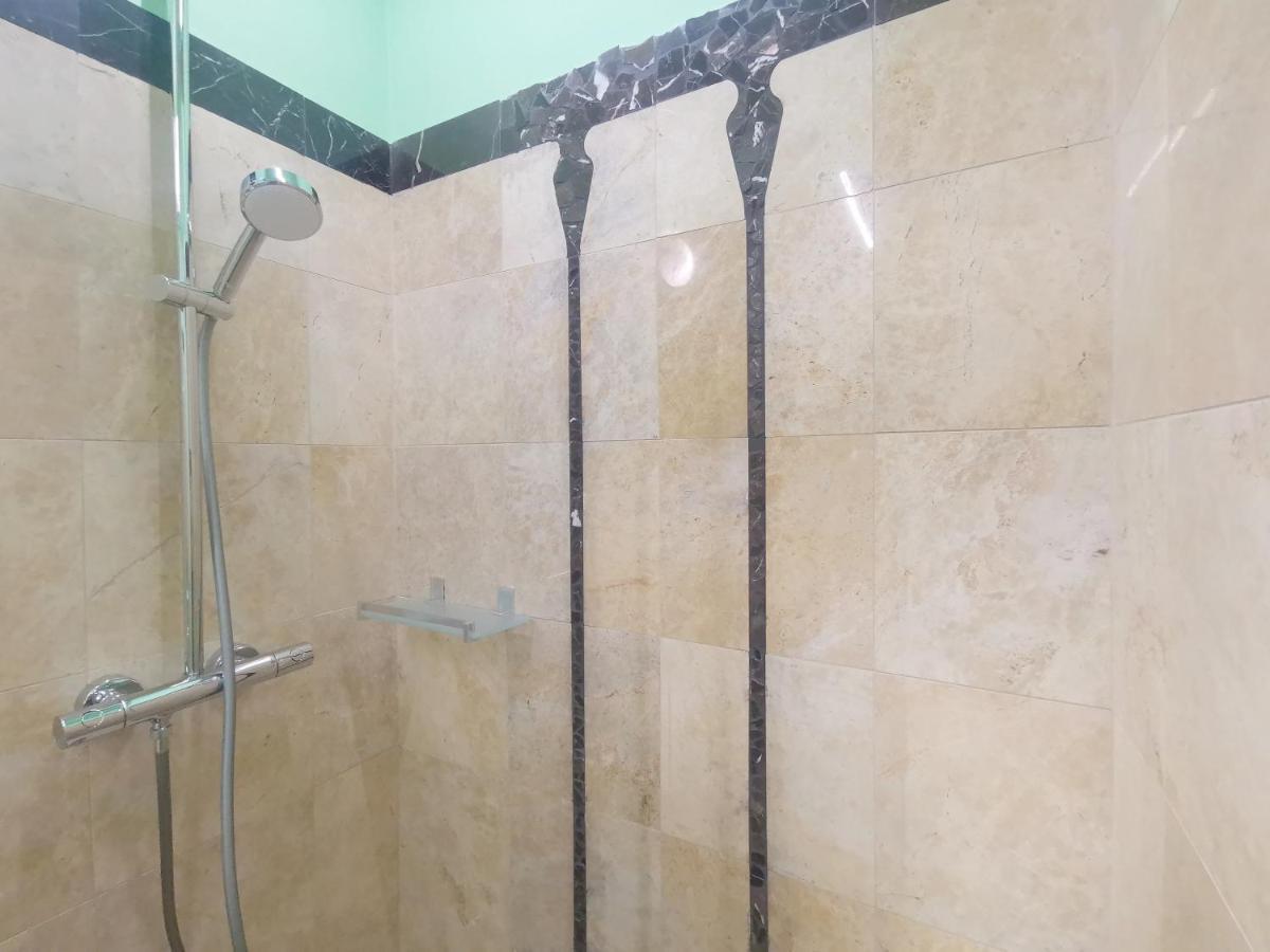 Speciale Tarshito Guesthouse Bari Extérieur photo