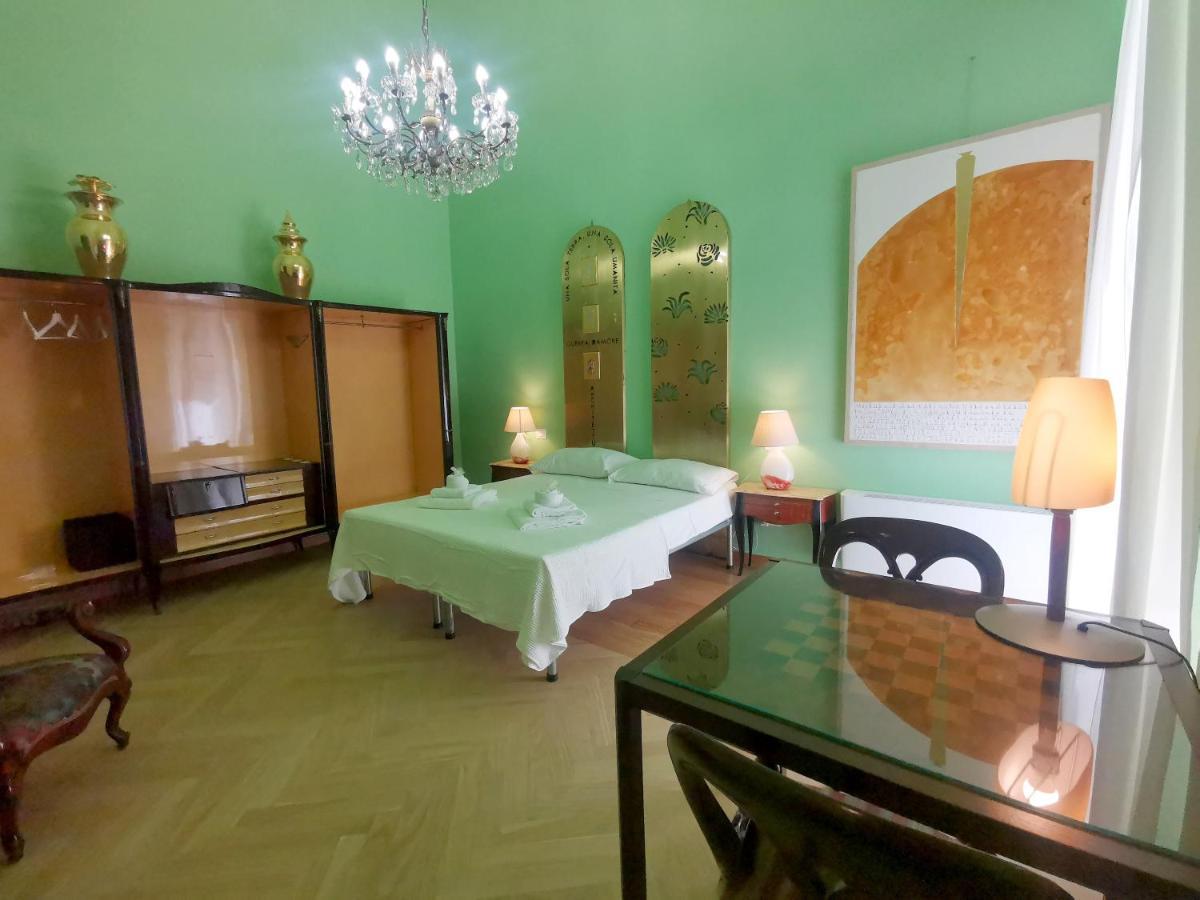 Speciale Tarshito Guesthouse Bari Extérieur photo